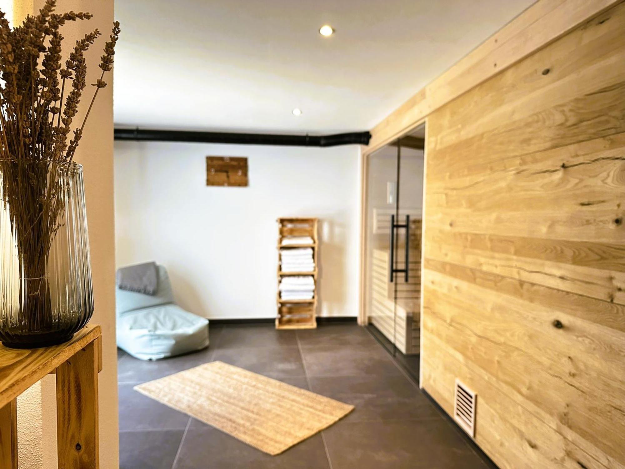 Moselhotel Weinhaus Simon 'Sauna'Restaurant'Eladesaeule 温特里希 外观 照片